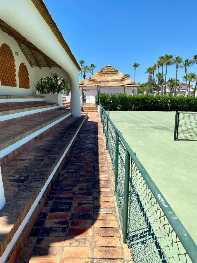 Beautiful Apartment For Rent In Quinta Do Lago With Excellent Resort Facilities Close To Lake And Beach. Exterior photo